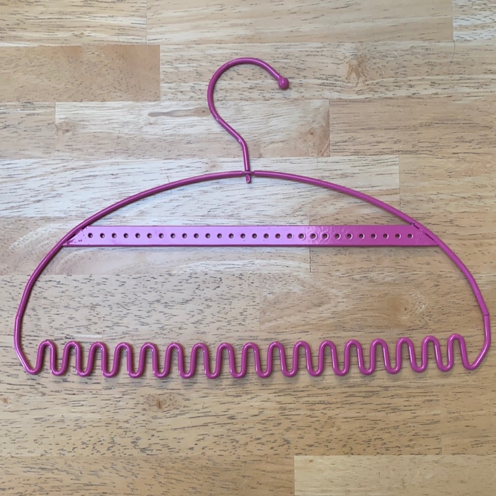 Jewelry hanger
